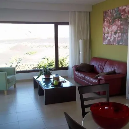 Sleeps 4 Pool Wifi Апартаменты