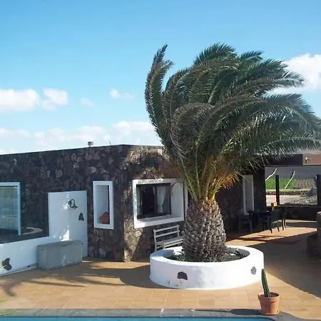 아파트 Sleeps 4 Pool Wifi